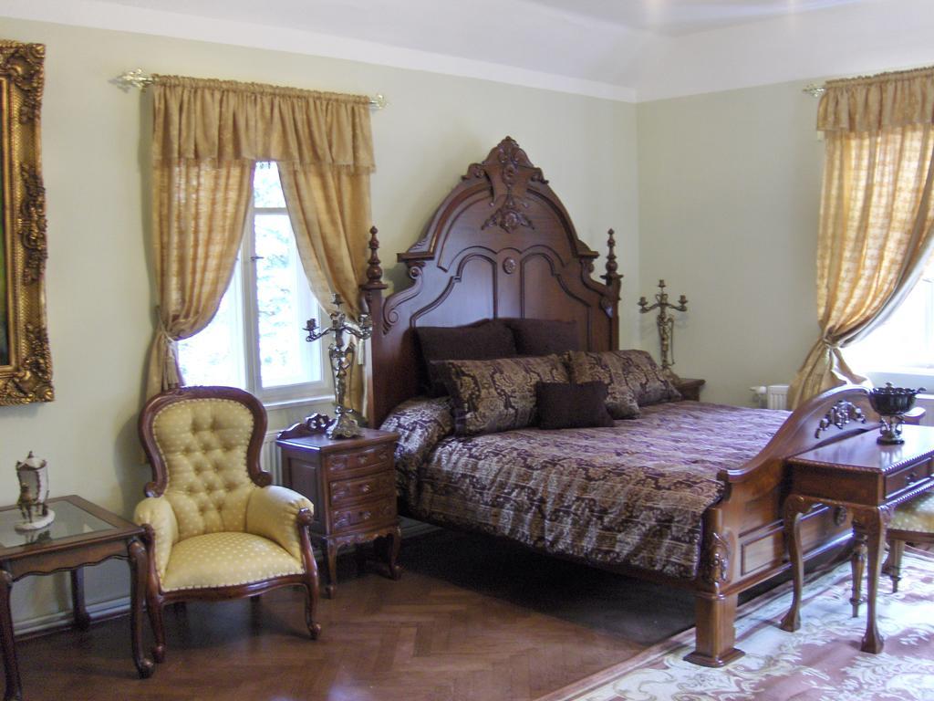 Romantic Chateau Krásná Lípa Quarto foto
