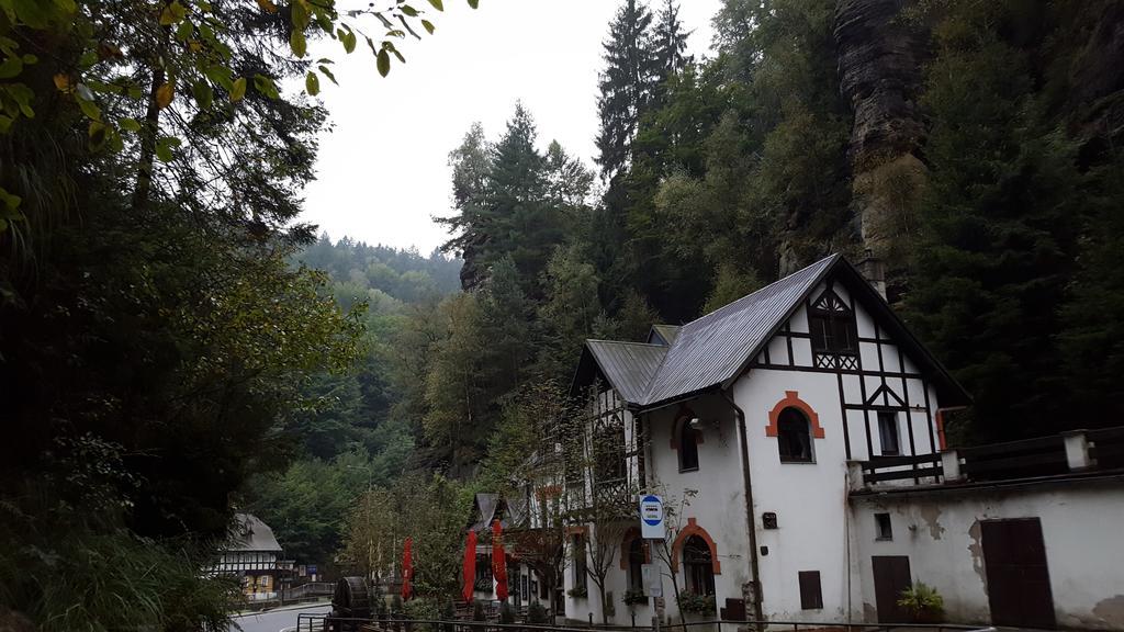 Romantic Chateau Krásná Lípa Exterior foto